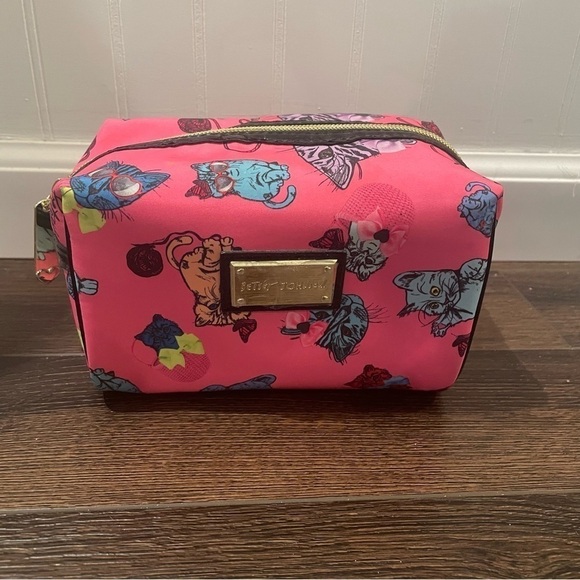Betsey Johnson Handbags - Betsey Johnson Cat Makeup/Cosmetic Bag OS